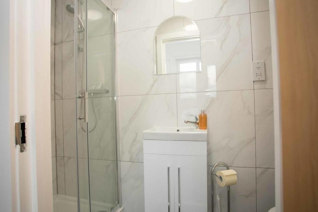 Greenwich Serviced Hotel *